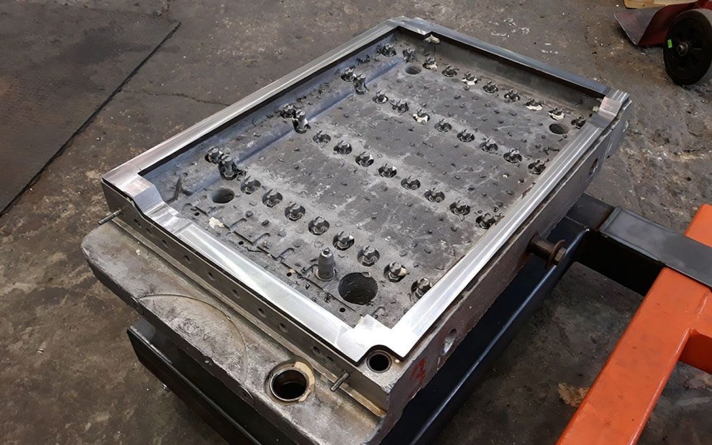 Služby | Formovací rámečky